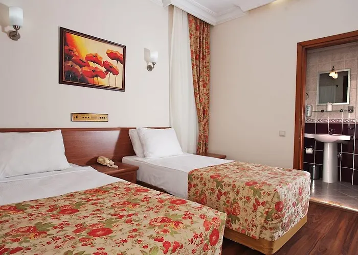 Triana Hotel