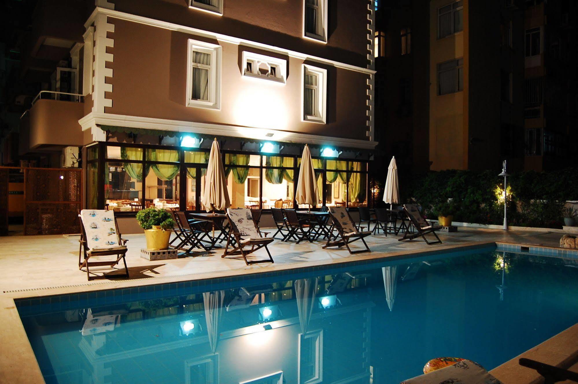 Triana Готель 3*